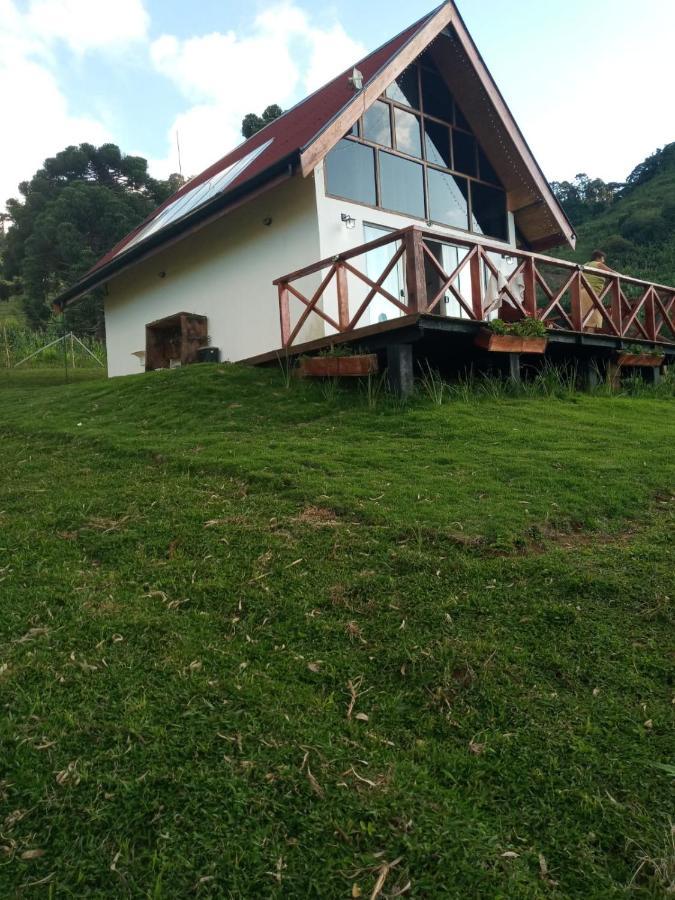 Vila Chale Com Vidros E Hidromassagem São Bento do Sapucaí Exteriér fotografie